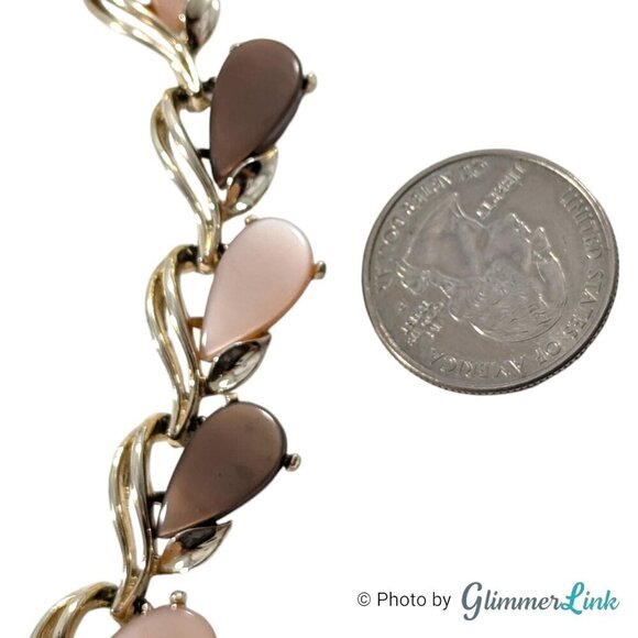 Vintage Brown & Cream Lucite Thermoset Teardrop Gold Tone Choker Necklace - Picture 6 of 9